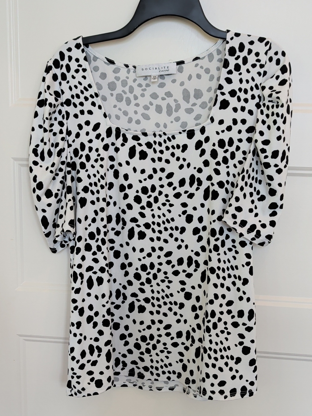 Socialite Black and White Spot Puff Sleeve Scoop Neck Top